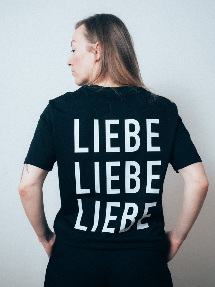 LIEBE LIEBE LIEBE Unisex-Shirt Medium Fit (Black)
