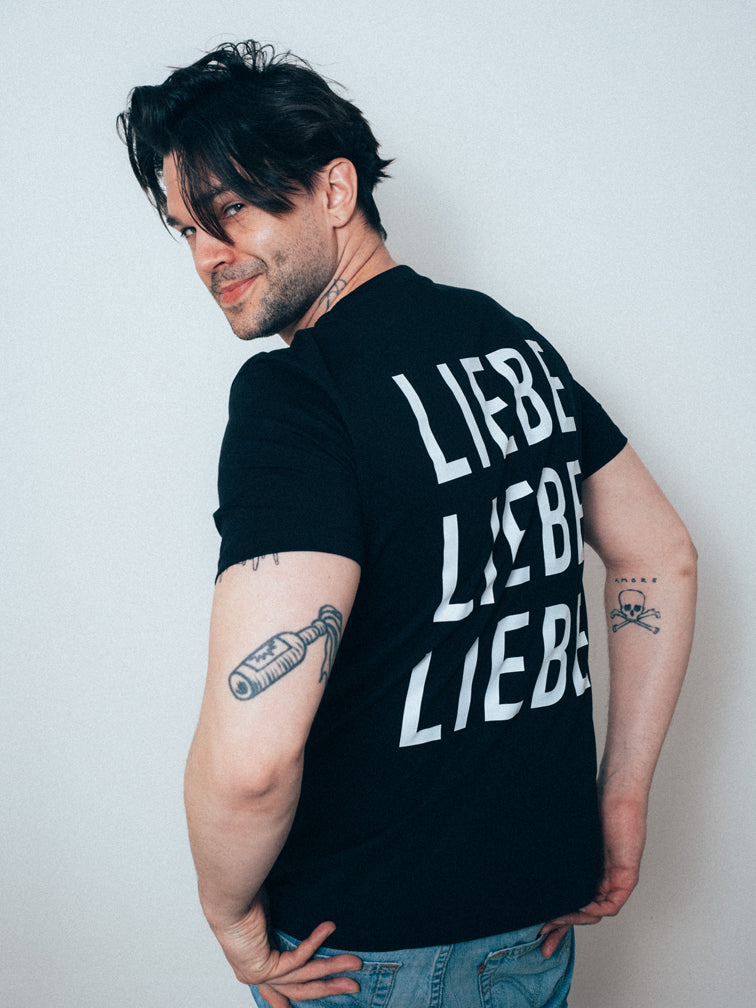 LIEBE LIEBE LIEBE Unisex-Shirt Medium Fit (Black)