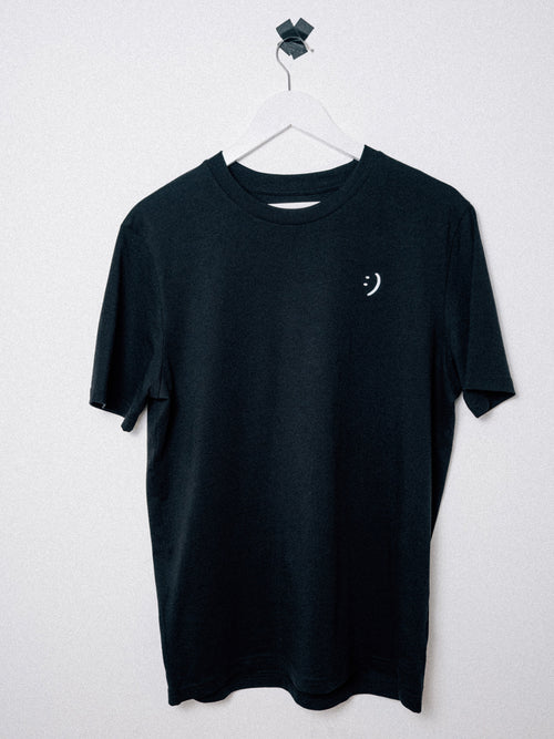 LIEBE LIEBE LIEBE Unisex-Shirt Medium Fit (Black)